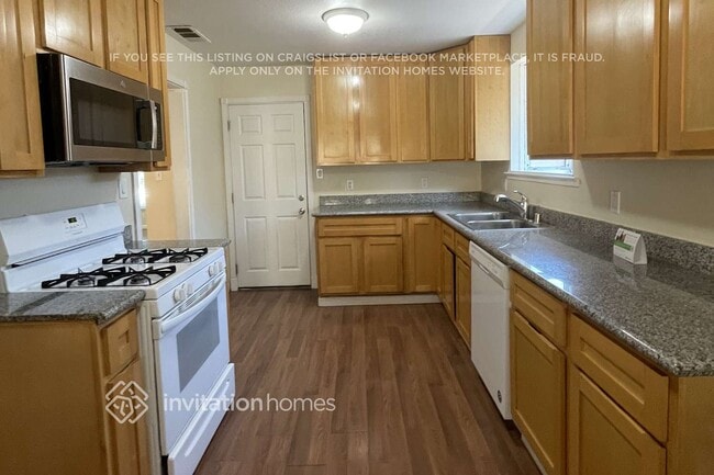 Photo - 513 San Joaquin Ave