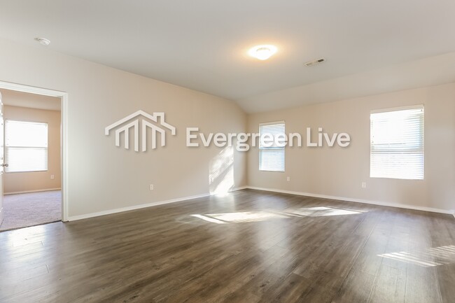 Photo - 12 Spring Ridge Lane