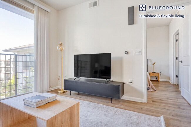 Photo - 3001 Esperanza Crossing Unit FL4-ID48