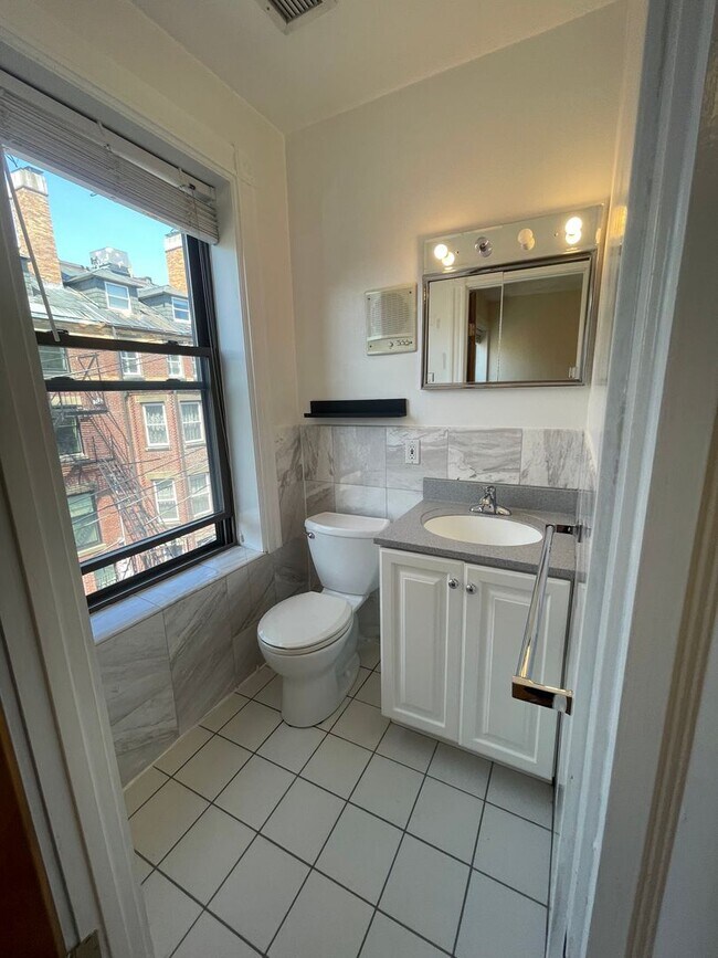 Photo - 3bed/1.5 bath in Brookline