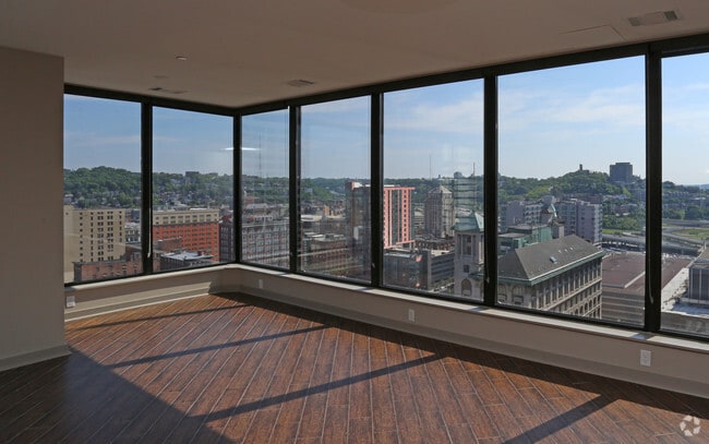 2BR, 2BA - 1,394 SF