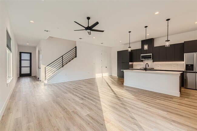 Photo - 590 Old Ml Rd