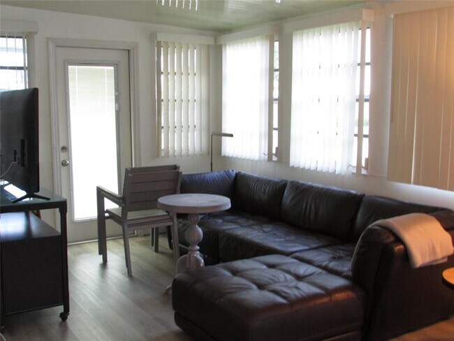 Photo - 5249 NW 4th Terrace