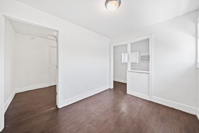 Photo - 1 Bedroom 1 Bath duplex in Roseville!