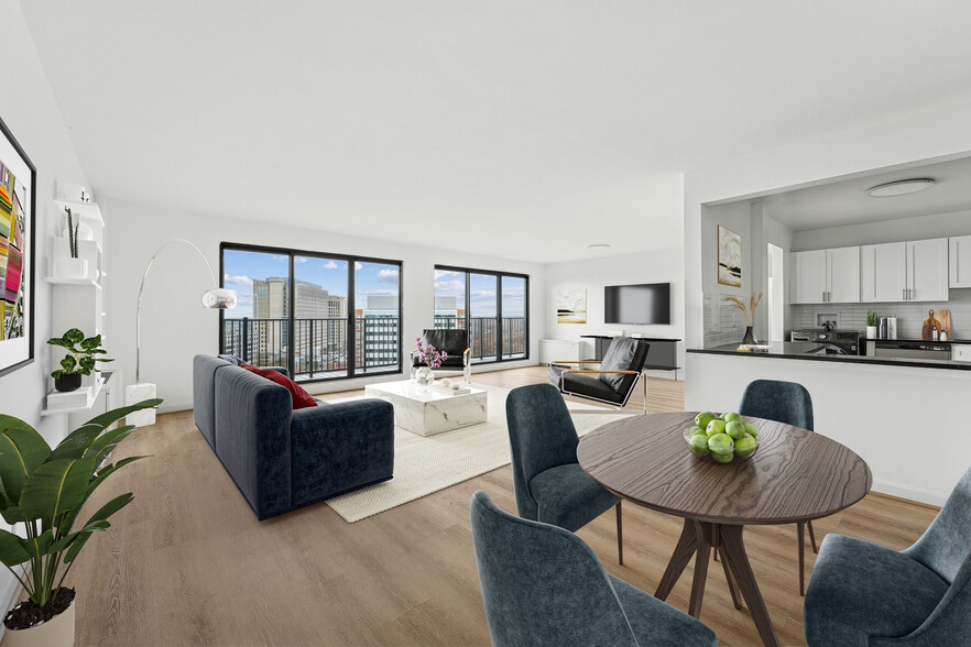 Penthouse - 1450 SF