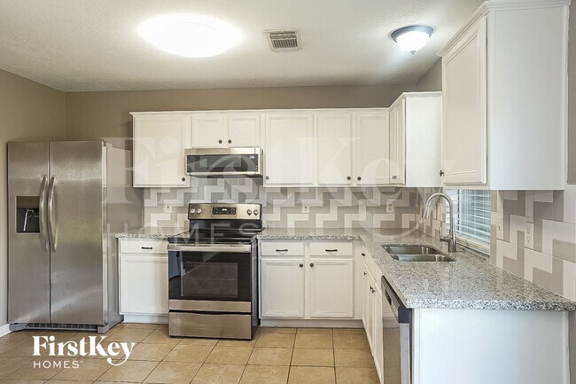 7311 Village Lake Dr