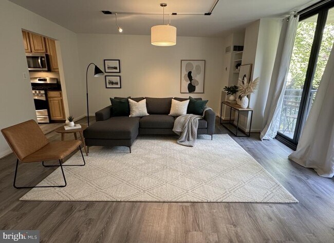 Building Photo - 4620 N Park Ave Unit 202E