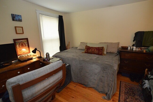 Photo - 15 Pleasant St Unit 2