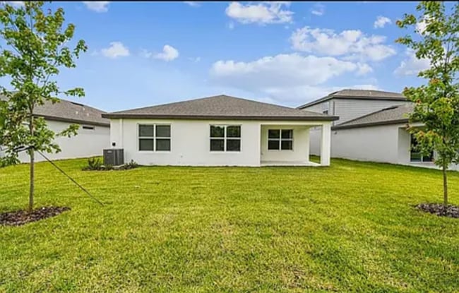 3819 Capri Coast Dr