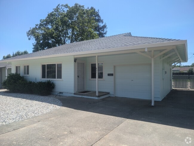 Building Photo - 931 Harold Ln Rental