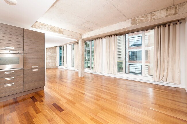 Photo - 445 Av Av Viger O, Unit 1113