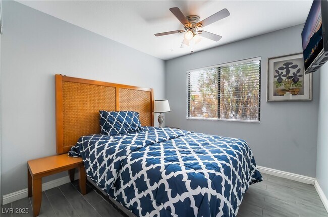 Photo - 7076 Gunslinger St