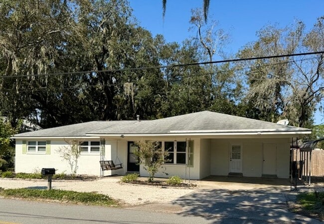 Photo - Thunderbolt Charm Meets Modern Comfort