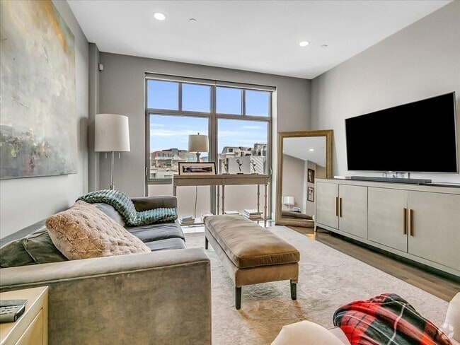 Building Photo - 150 Dorchester Ave Unit 612 Rental