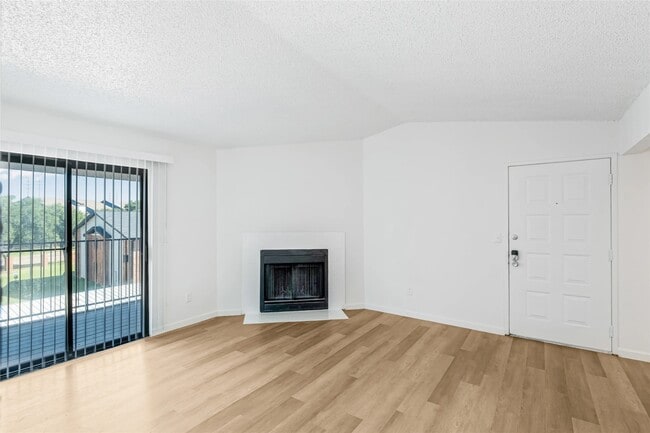 Photo - 4600 W Pioneer Dr Unit 182