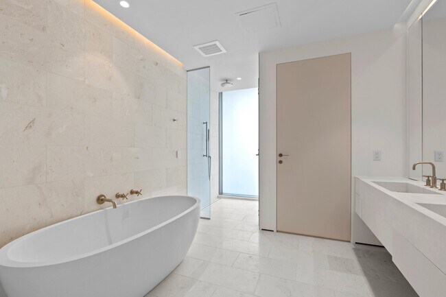 Photo - 200 Arkona Ct Unit 401