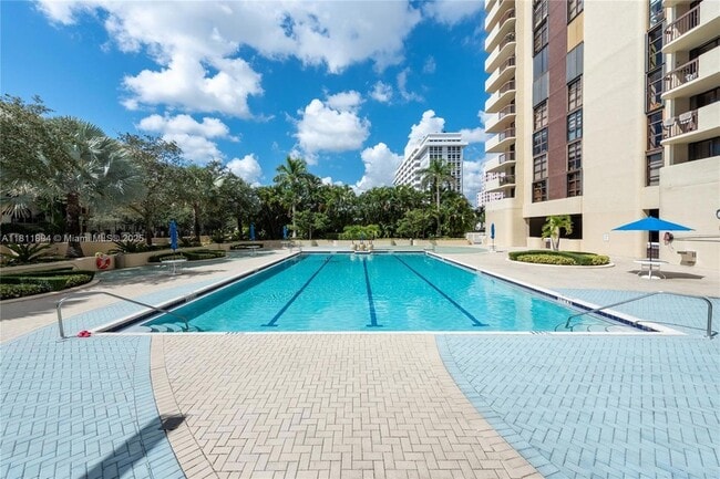 Photo - 600 Biltmore Way Apartment