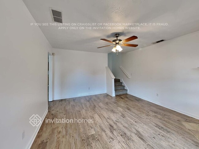 385 Crestfield Cir