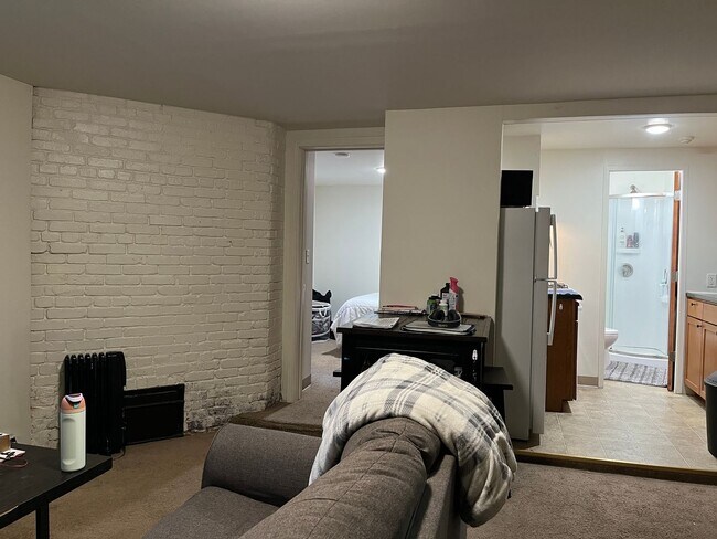 Edgecliff Apartments