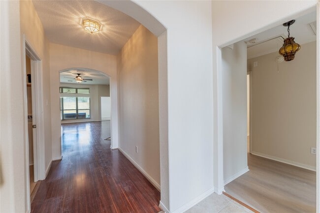 Photo - 15334 Redbud Dale Ct