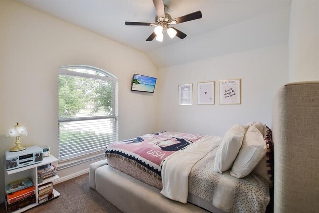 Photo - 216 Walkup Ln