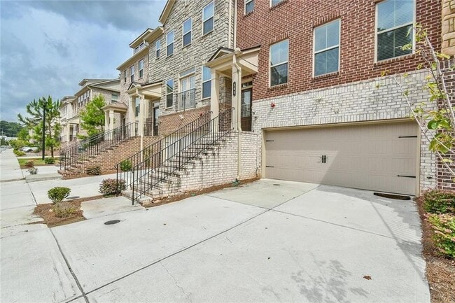 Photo - 380 Provenance Dr