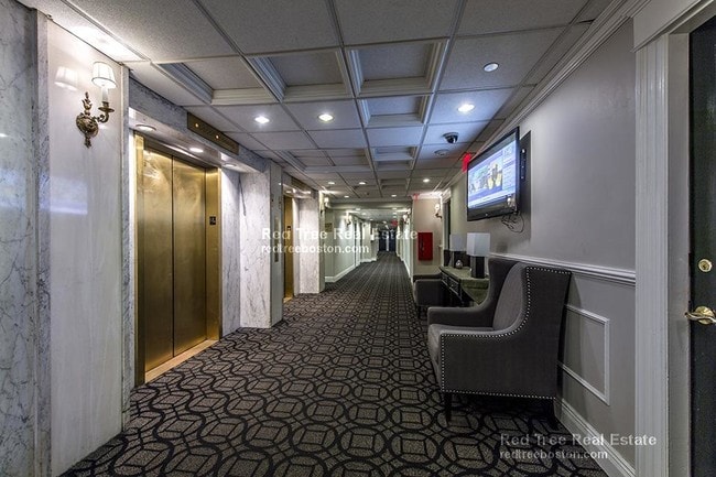 62 Boylston St Unit M16