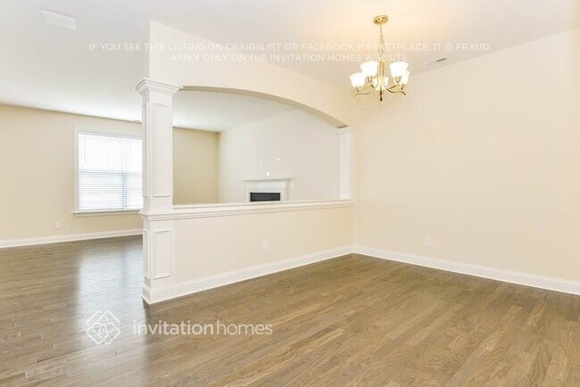 Photo - 91 Flowers Crest Way