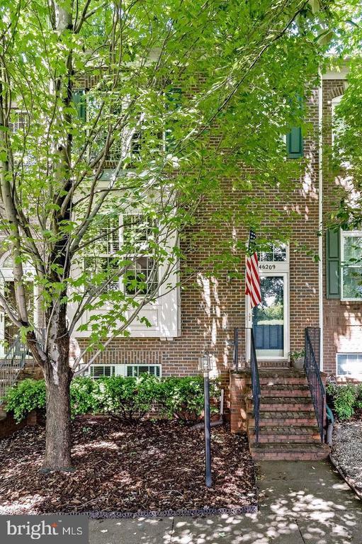 Building Photo - 46209 Walpole Terrace Rental