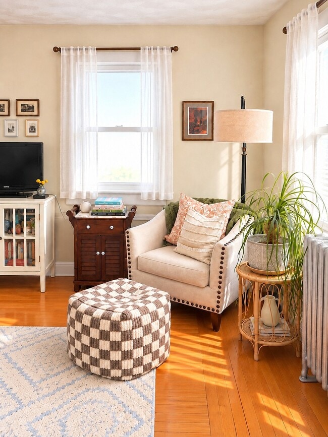 62 Dean St Unit 4