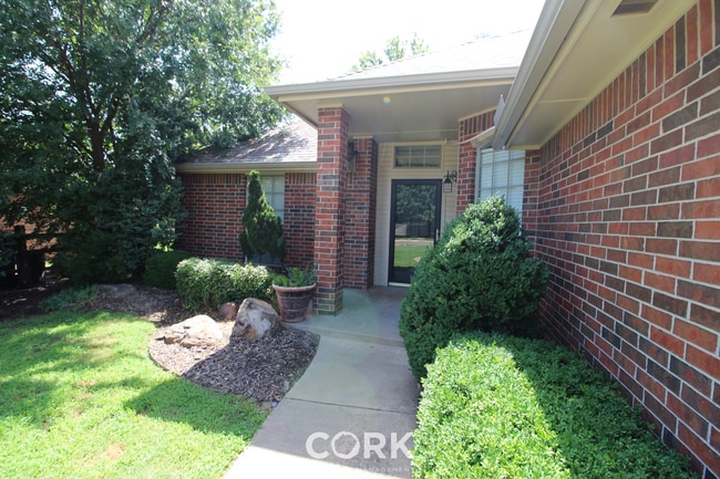 Photo - 2808 Stonebrook Ln