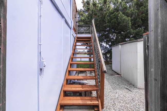 Building Photo - 3335 Los Prados St