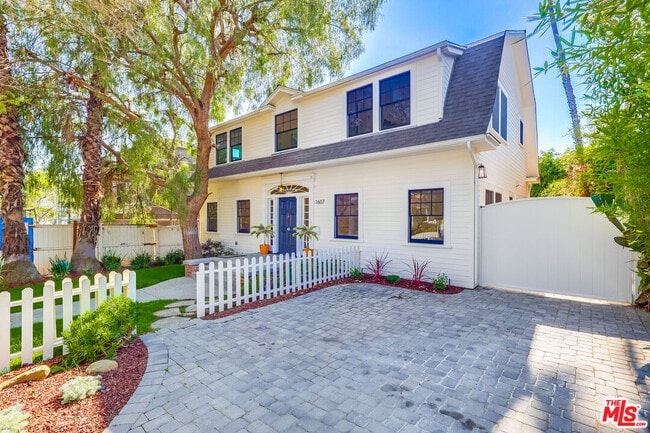 Photo - 1607 N Vista St