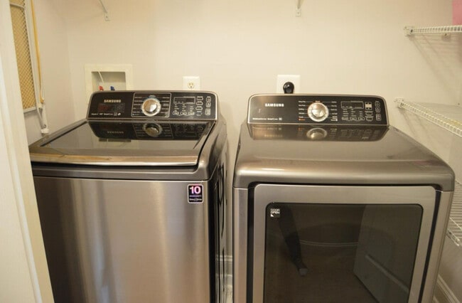 Photo - 11922 Weybridge Ln