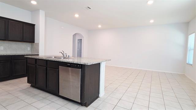 Photo - 1212 Bronze Ln