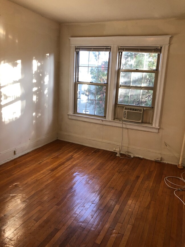 Photo - 1811-1815 S St NW