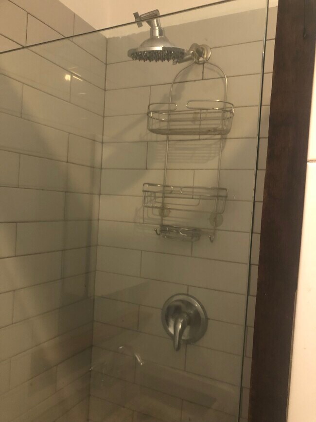 Photo - 817 Cameron St