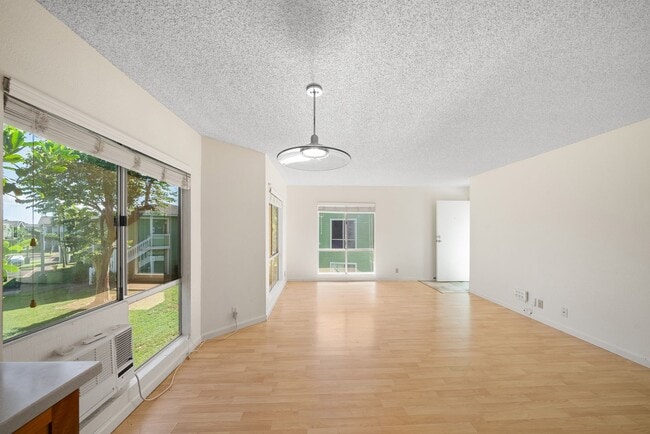 Photo - 2305 Unit 31D