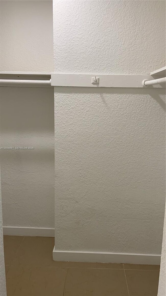 Photo - 15201 NE 6th Ave Unidad C304