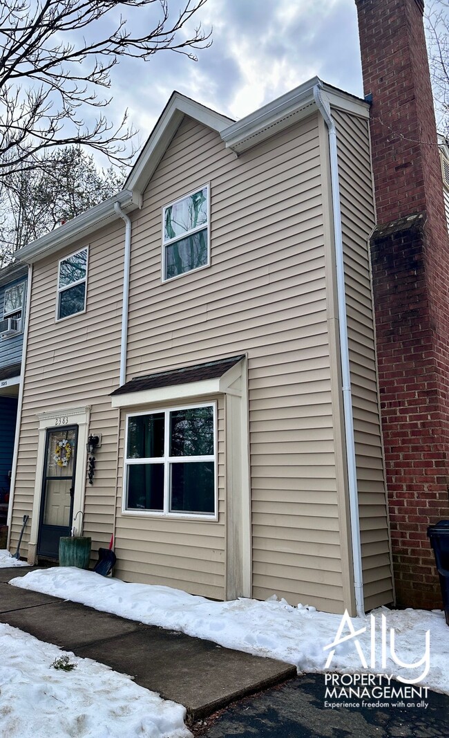 Photo - 2383 Austin Dr