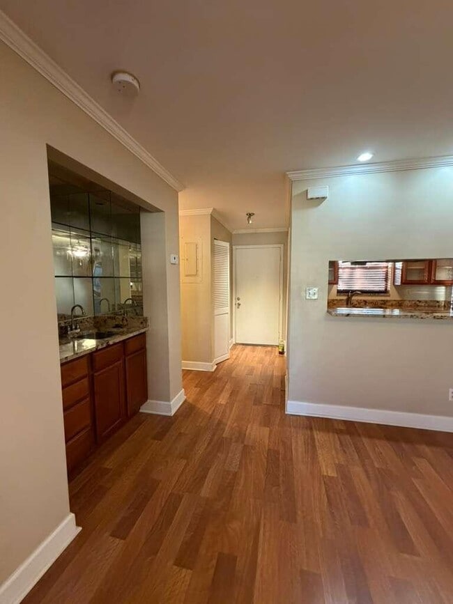 Photo - 2050 Oleander Blvd Unit 2-202