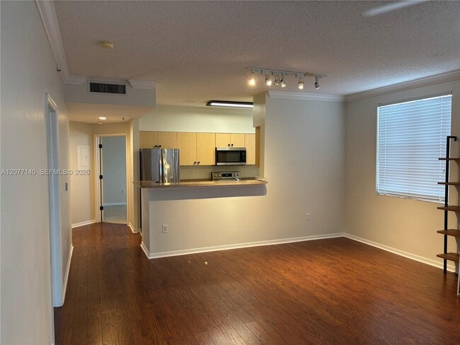 616 Clearwater Park Rd Unit 301
