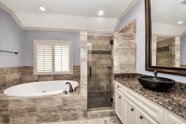 Building Photo - 1434 Wichita St