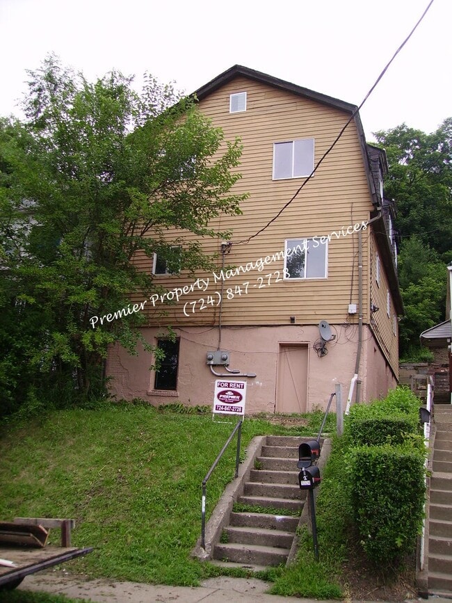 Building Photo - 1324 Beaver Rd Unit 1