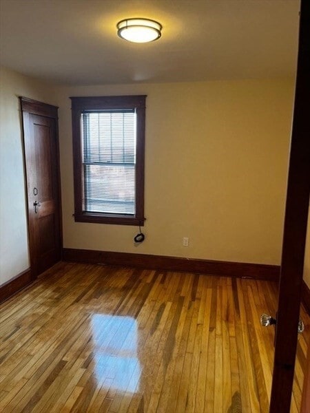 Building Photo - 3 Day St Unit 3