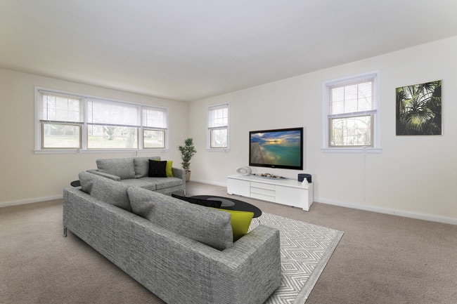 Photo - Elkins Park Gardens