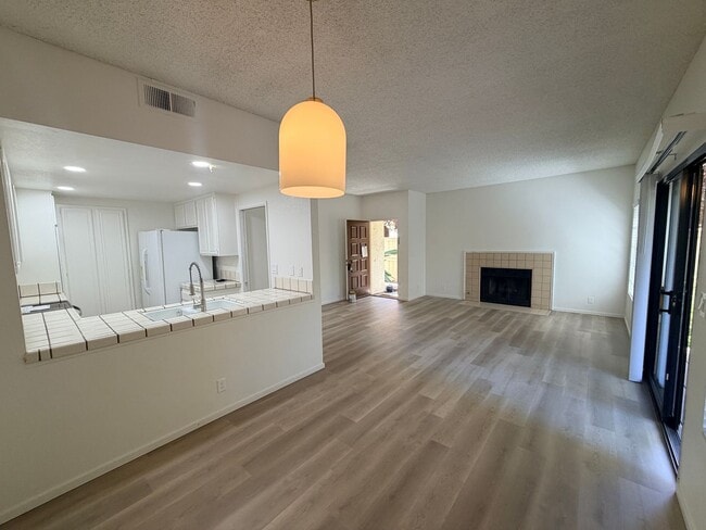 Photo - 2040 Donovan Ct