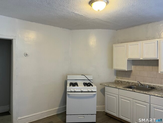 Photo - 252 Sisson Ave Unit A1