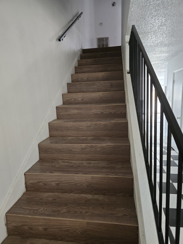 Stairs - 2102 Shiveley Cir (Houston, TX)