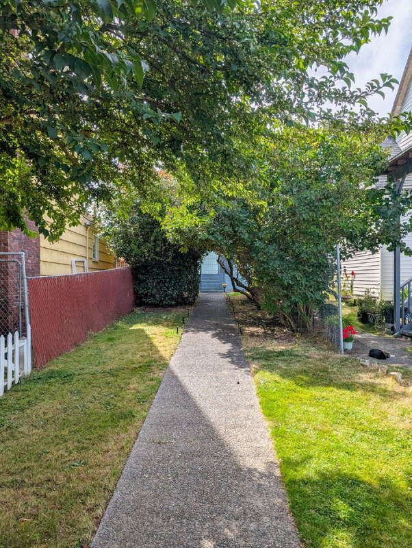 Photo - 2218 Hoyt Ave Unidad A